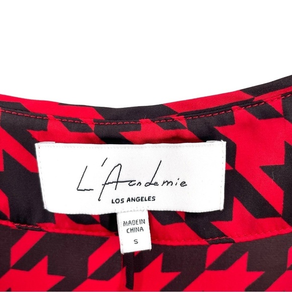 L'ACADEMIE The Victoire VNeck Long Sleeve in Red Houndstooth Bodysuit Blouse - Picture 8 of 9